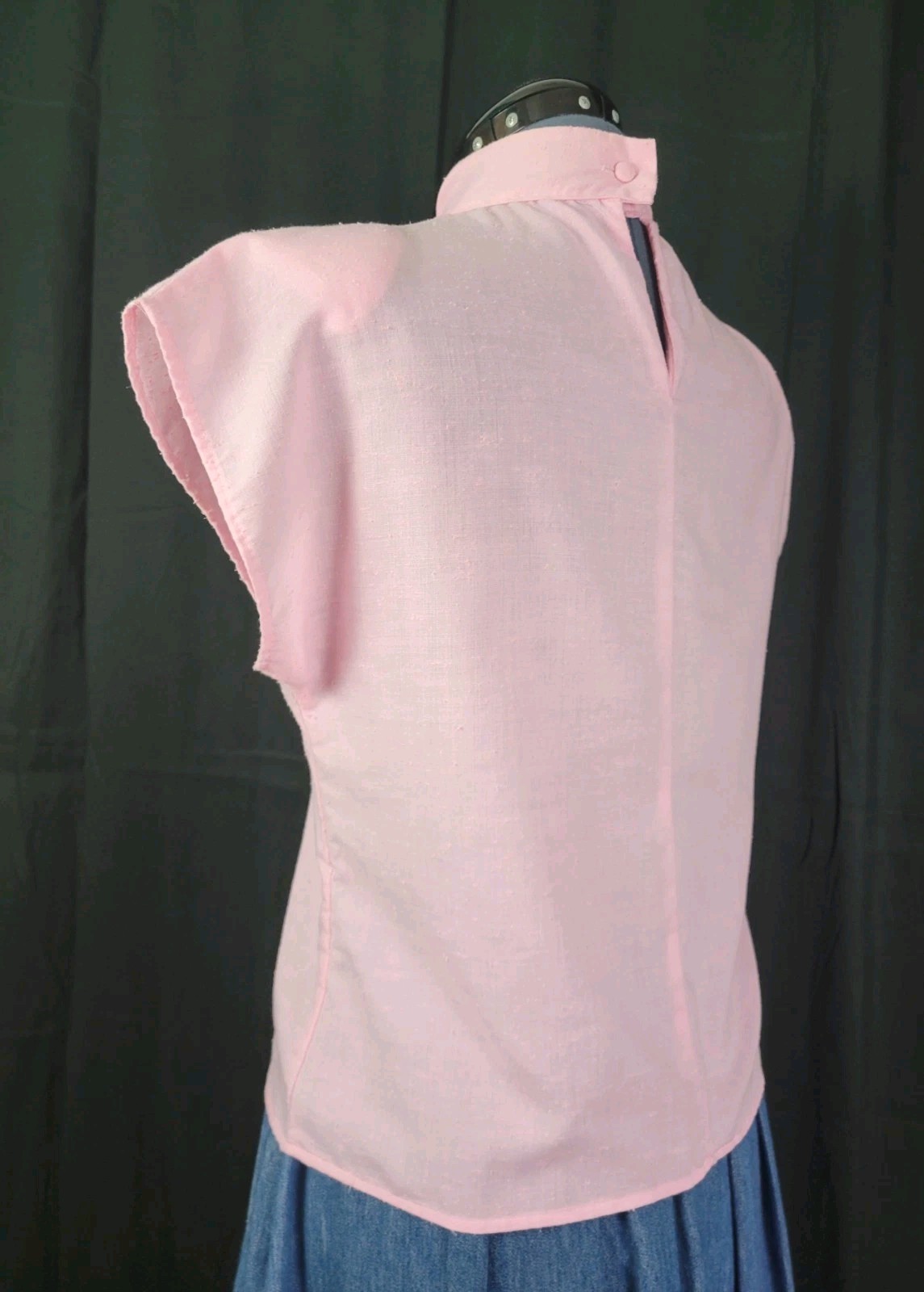 Vintage At Once Pink Drop Shoulder Blouse w Lace Neckline Size Small