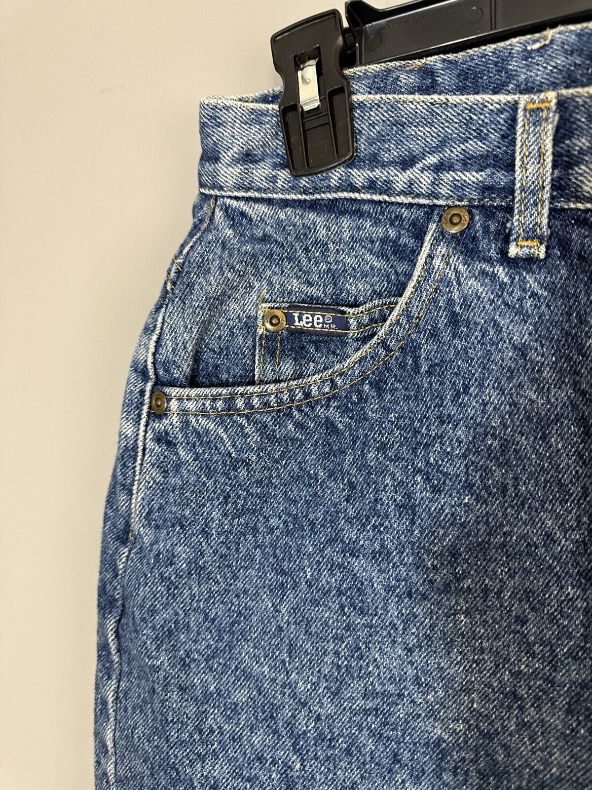 Vintage 90s Lee Jeans Women’s Size 6 High Waist Mom Tapered Denim *See Meas