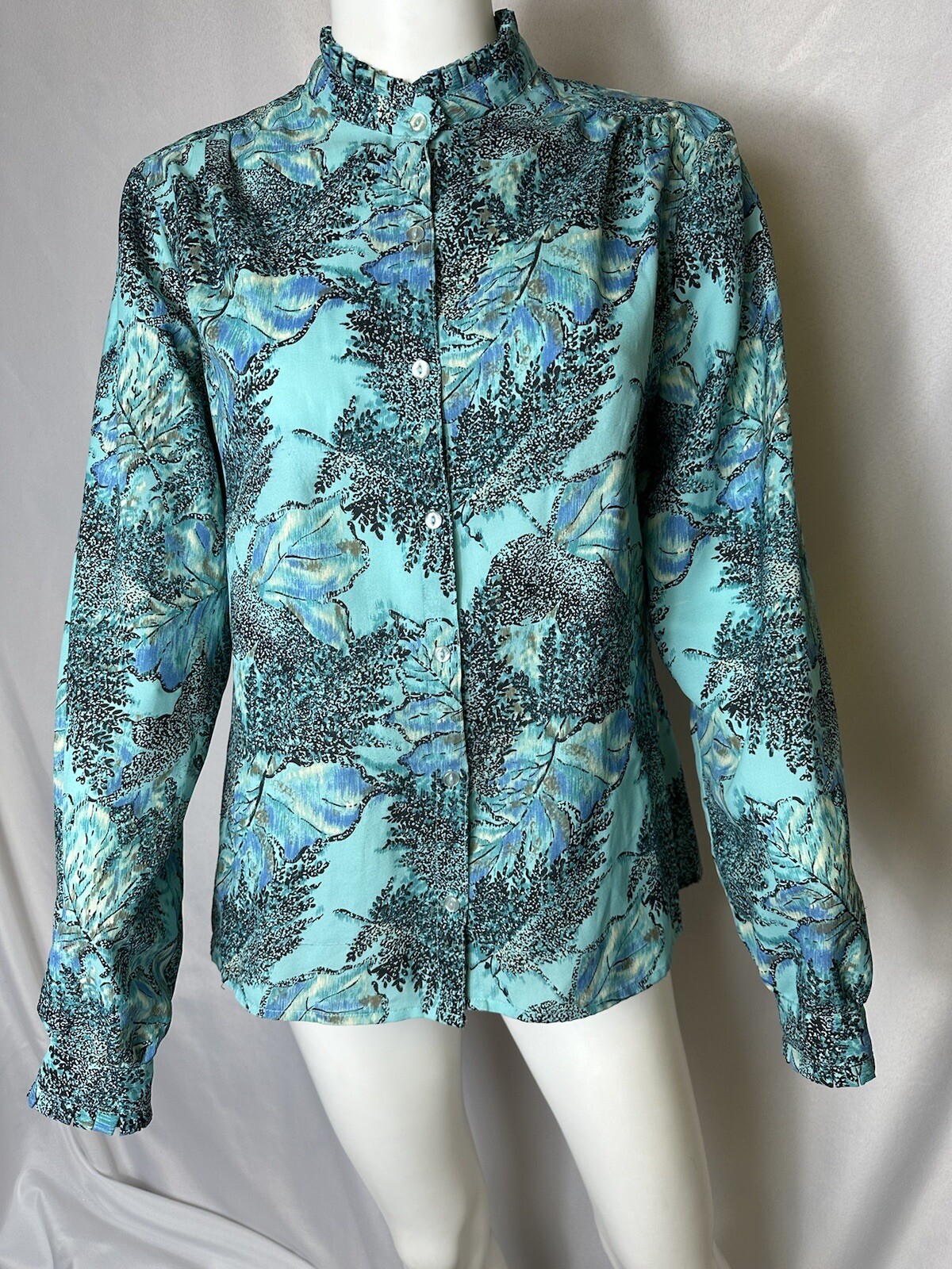 Vintage Pykettes Brand Multicolored Button Up Blouse Pit To Pit 22 ( No Size)
