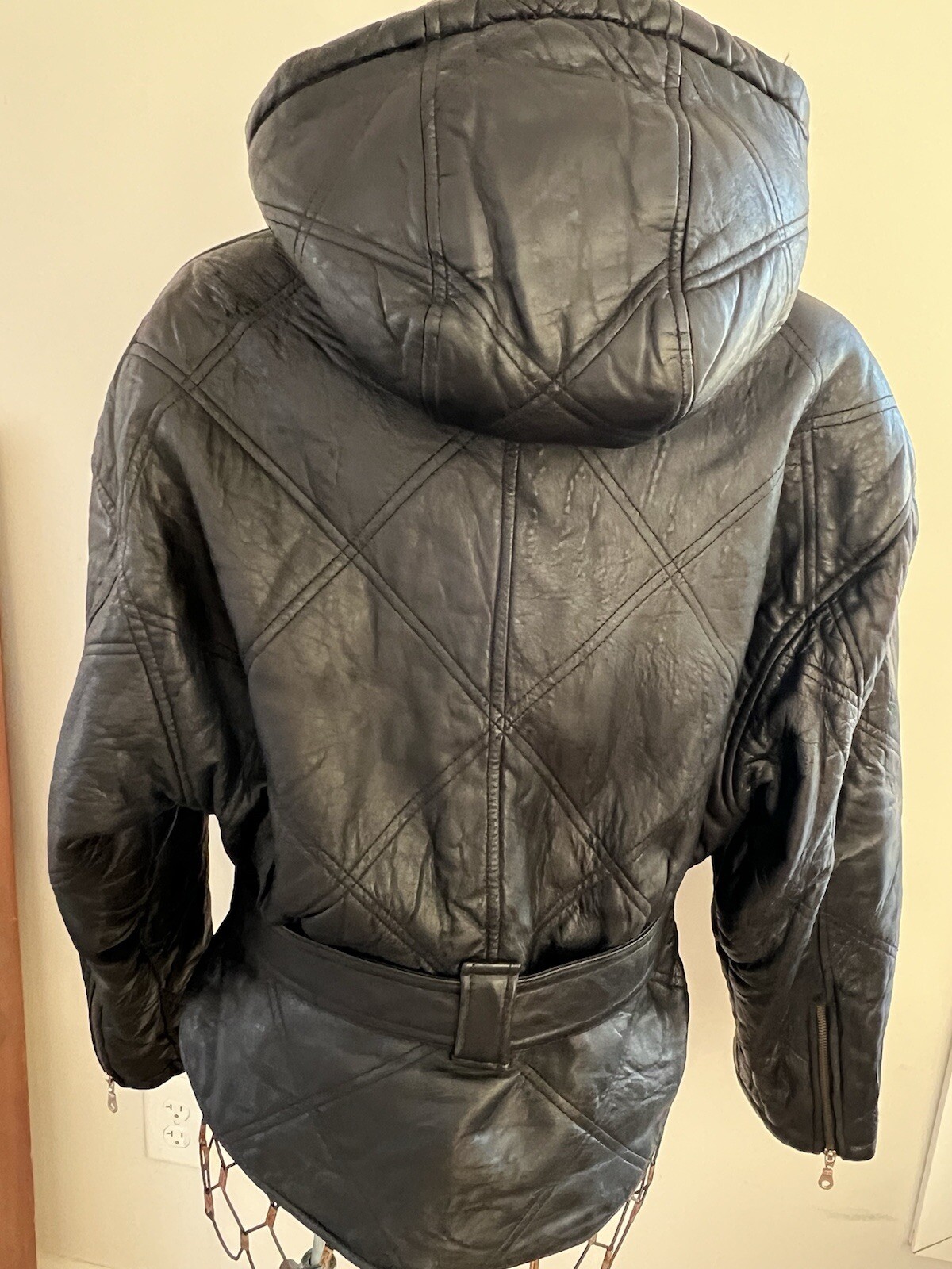Women’s VTG Coat Black Leather Hood Belt Insulated Liner L Otello Pelle