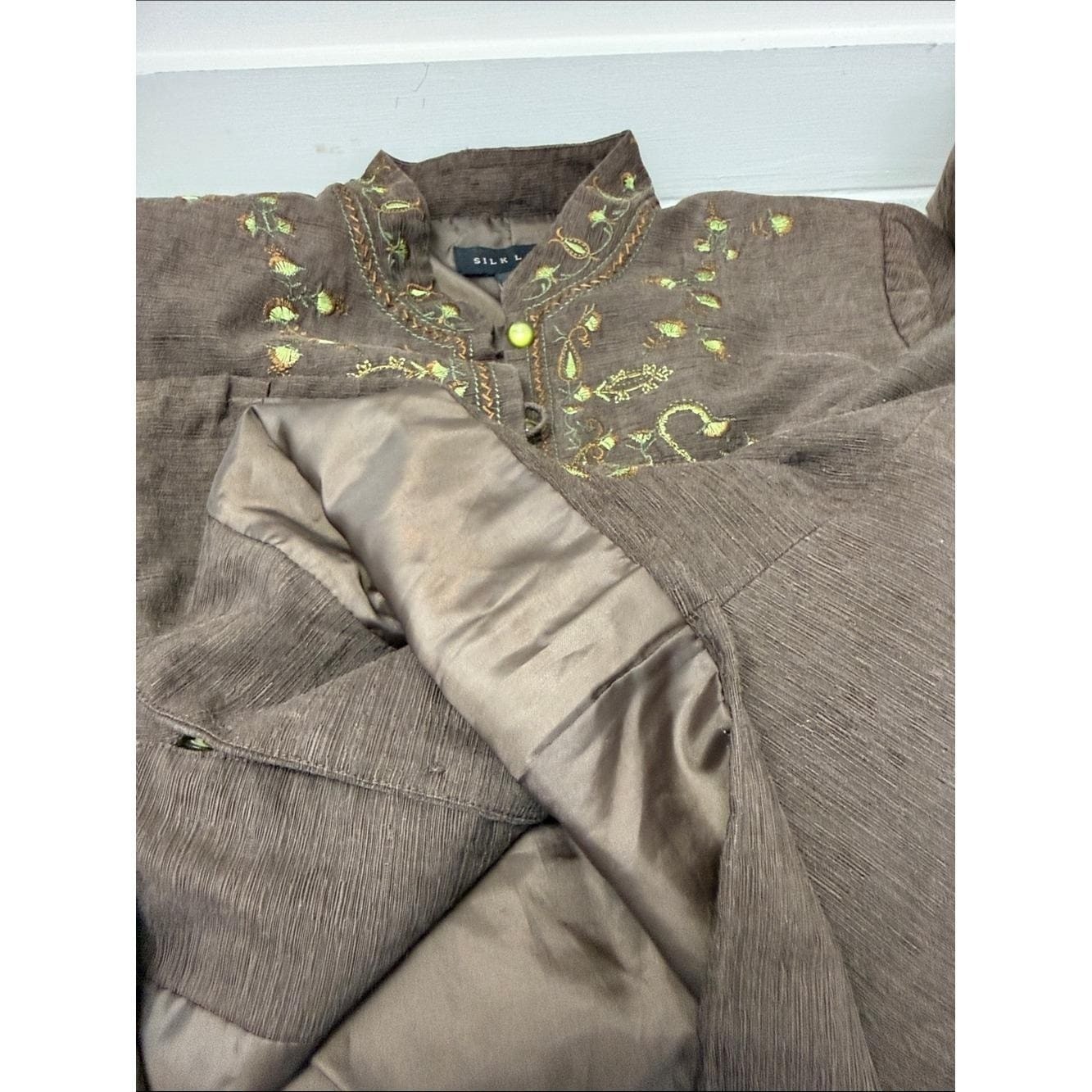 Vintage Y2K Silk Land Embroidered Silk Jacket