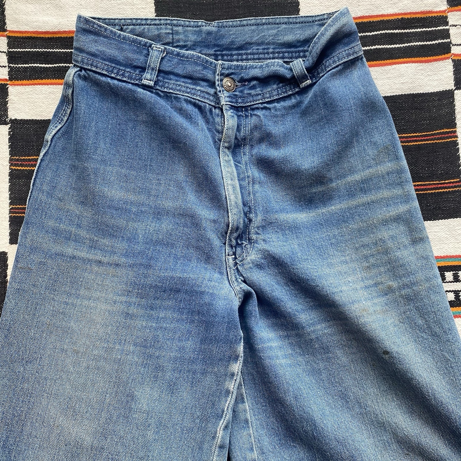 Vintage 70’s Levi’s Bell Bottom Denim Jeans. Boho. Hippie. Festival. Size 25/32.