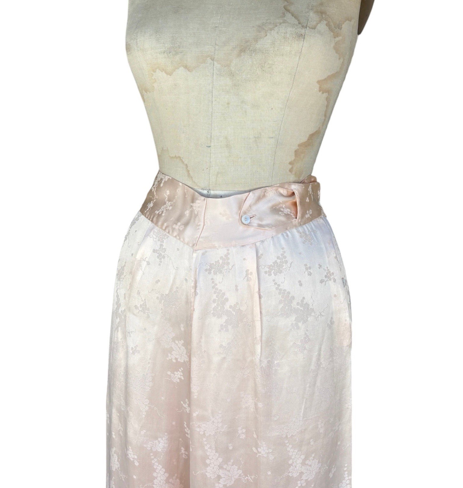 1930s silk jacquard blush pink 3 pc loungewear ensemble bias cut bridal Pajama