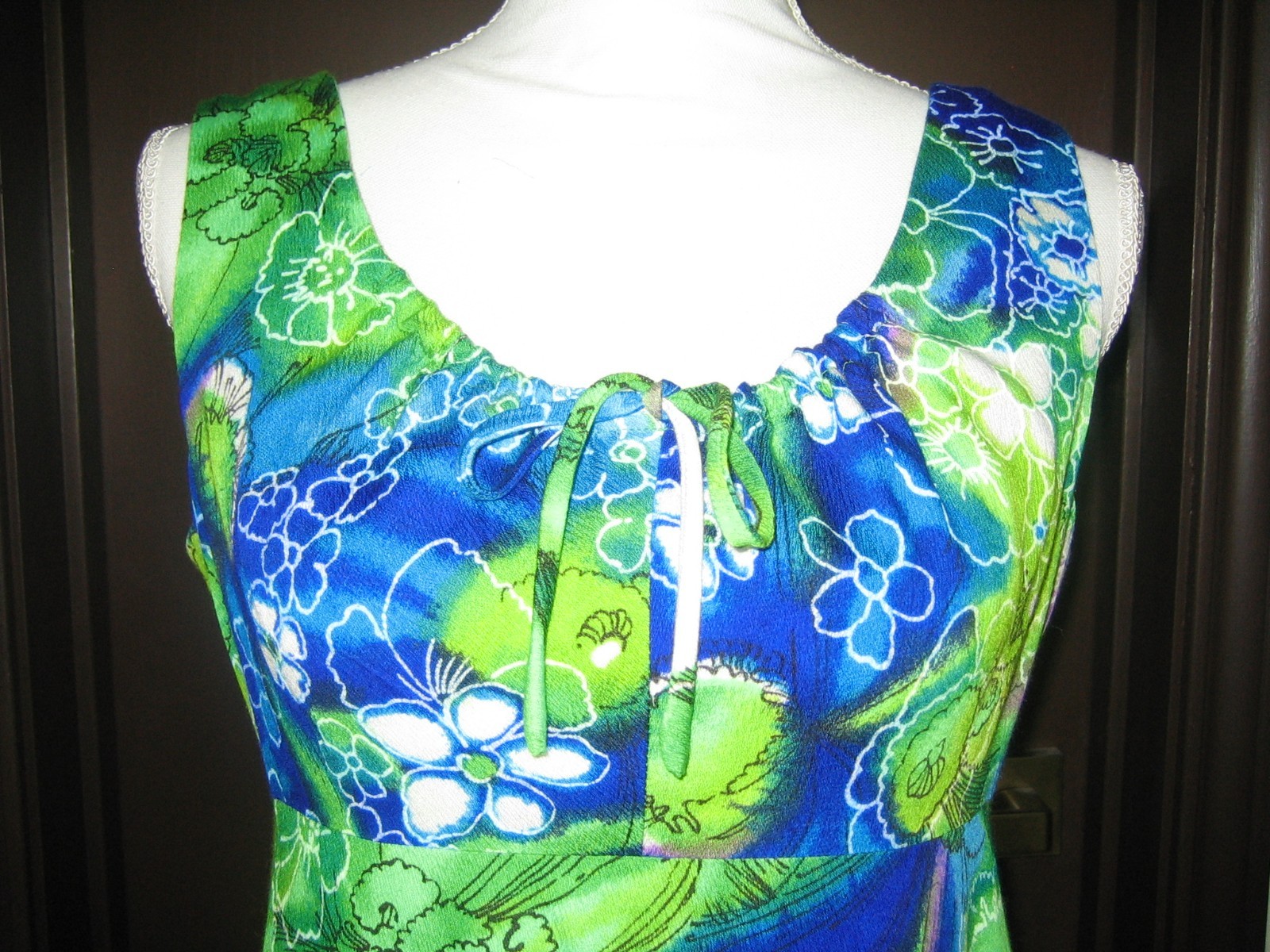 Vintage 1960s Penneys Hawaii Maxi Dress Hawaiian Print Size Small Excellent Cond