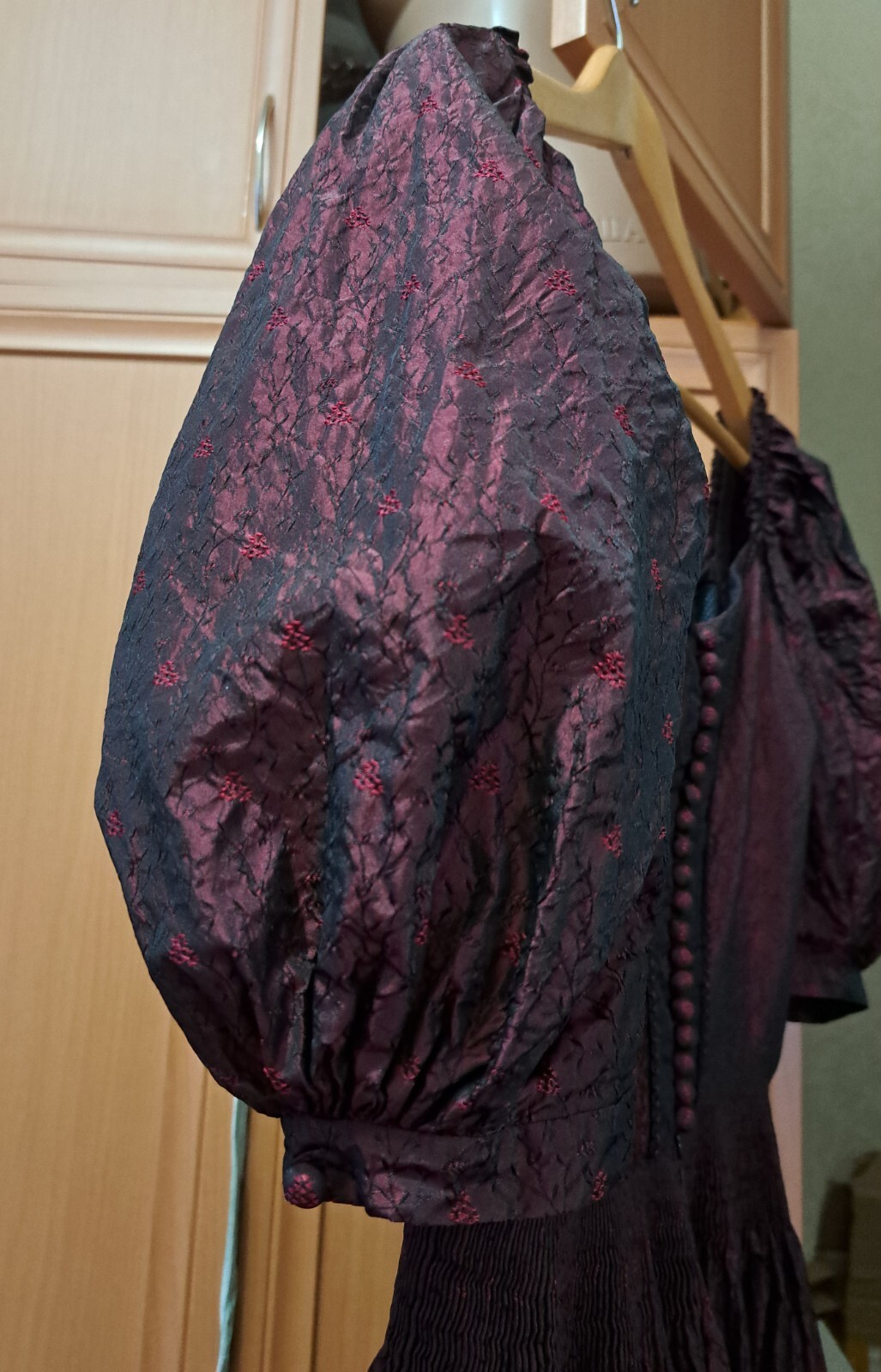 Vtg Edwardian Revival Gothic Burgundy Dress S C-D Bust Silk Blend Puff Sleeves