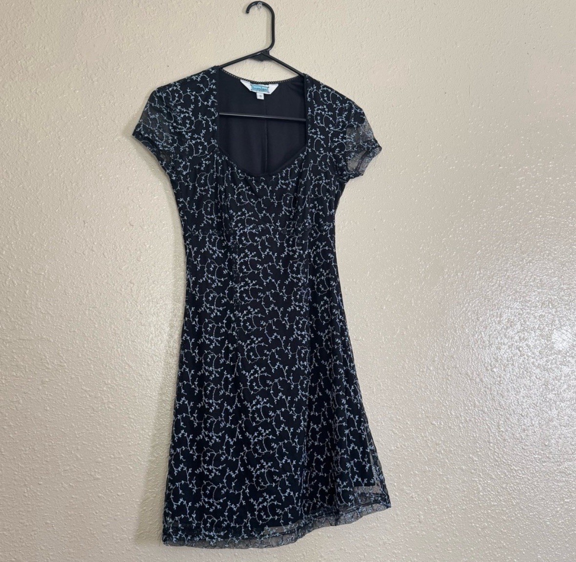Vintage 90’s Hourglass Embroidered Stitched Stretch Mini Dress Fairycore Cottage