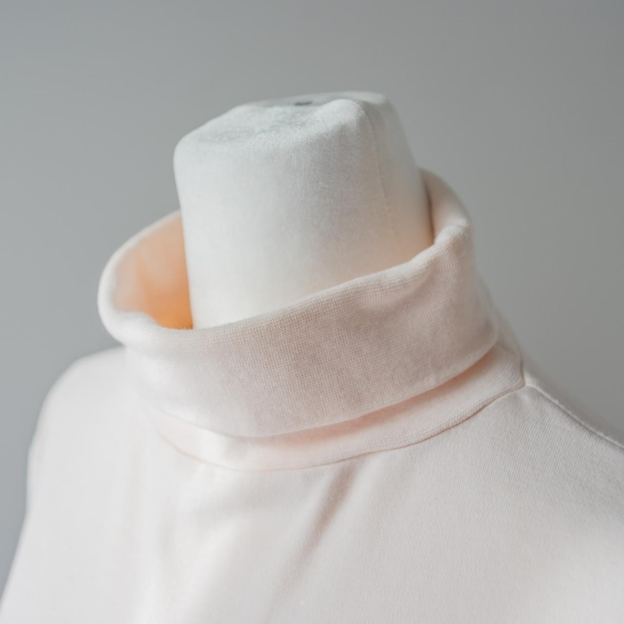 Vintage Cotton 80s Muted Pastel Pink Cream Turtleneck with logo emblem applique