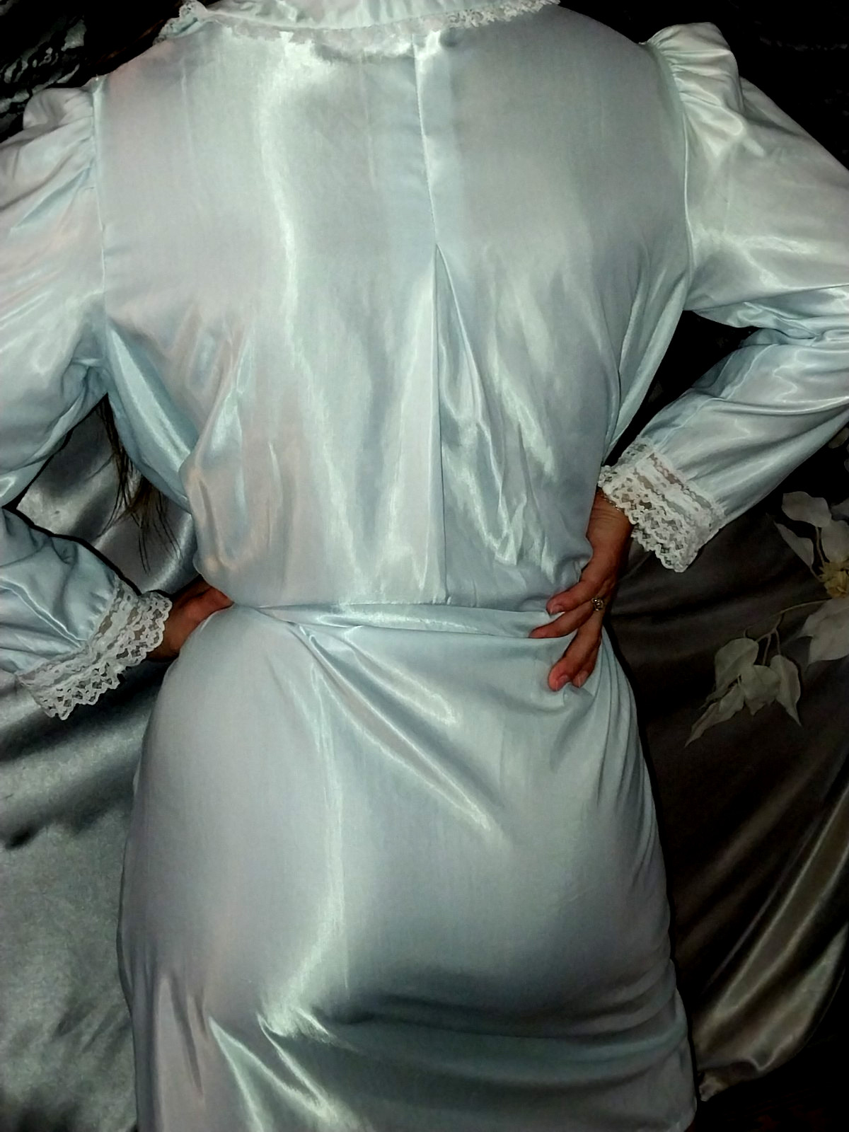 80S SATIN SHINY MINT ANASTASIA NIGHTGOWN VICTORIAN NIGHTGOWN EMBRD GOWN SEARS 42