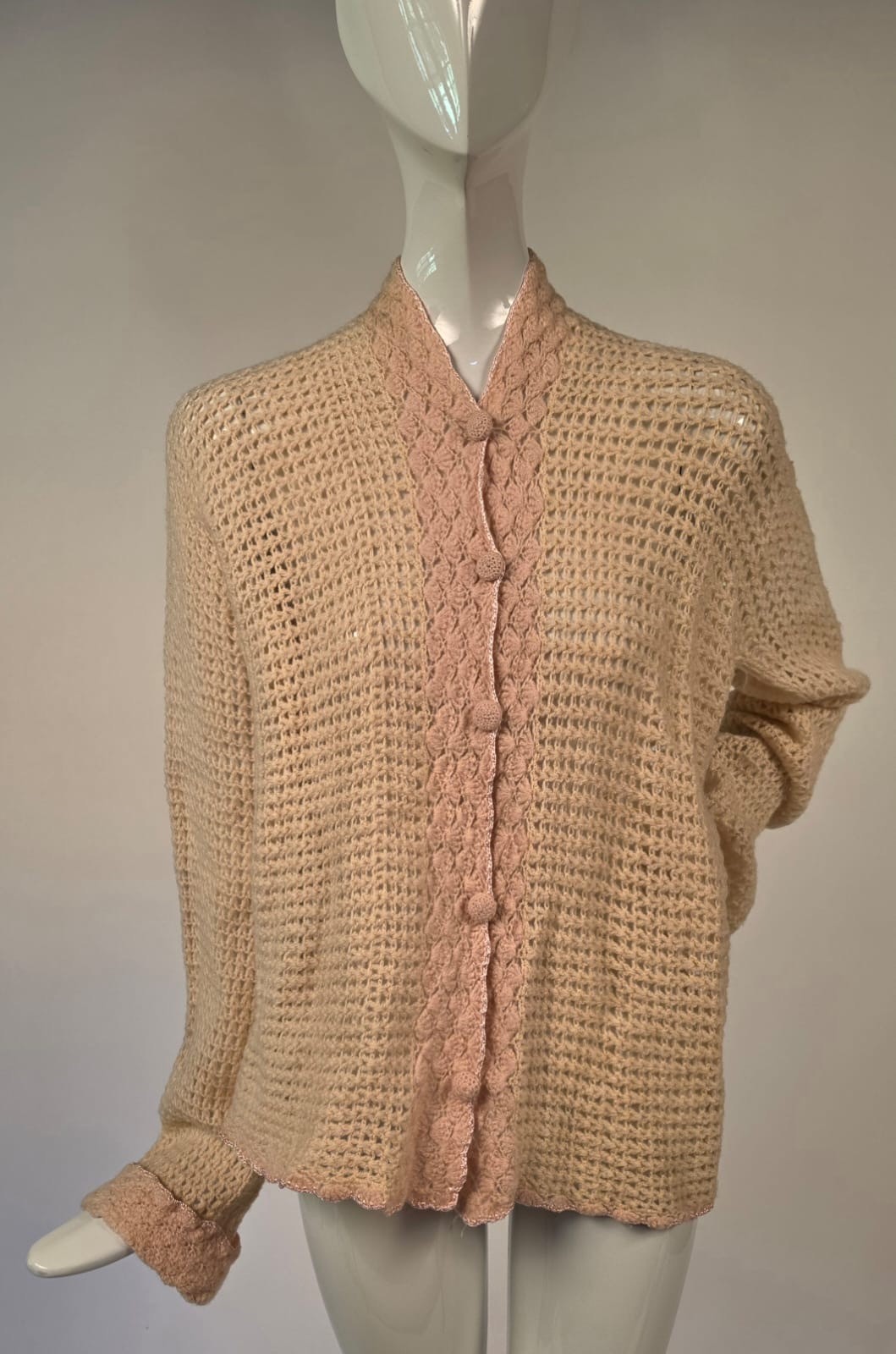 ANTIQUE 1930’S HAND KNIT SWEATER W SILK EMBROIDERED EDGING