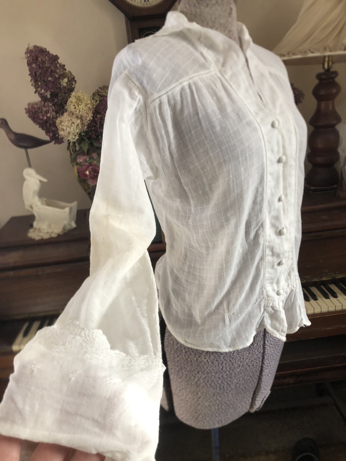 Vintage Antique 1900’s Embroidery Trim Fine Cotton Pretty Detail Blouse B 34/36”