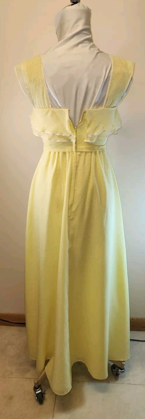 Unlabled Long Yellow Dotted Swiss Dress * szXS * Very Good Condition