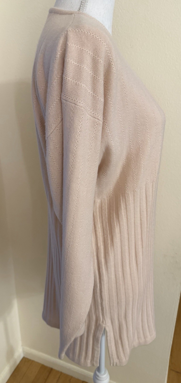 Vintage M Hillard & Hanson tunic Long Sleeve Acrylic Sweater Hong Kong