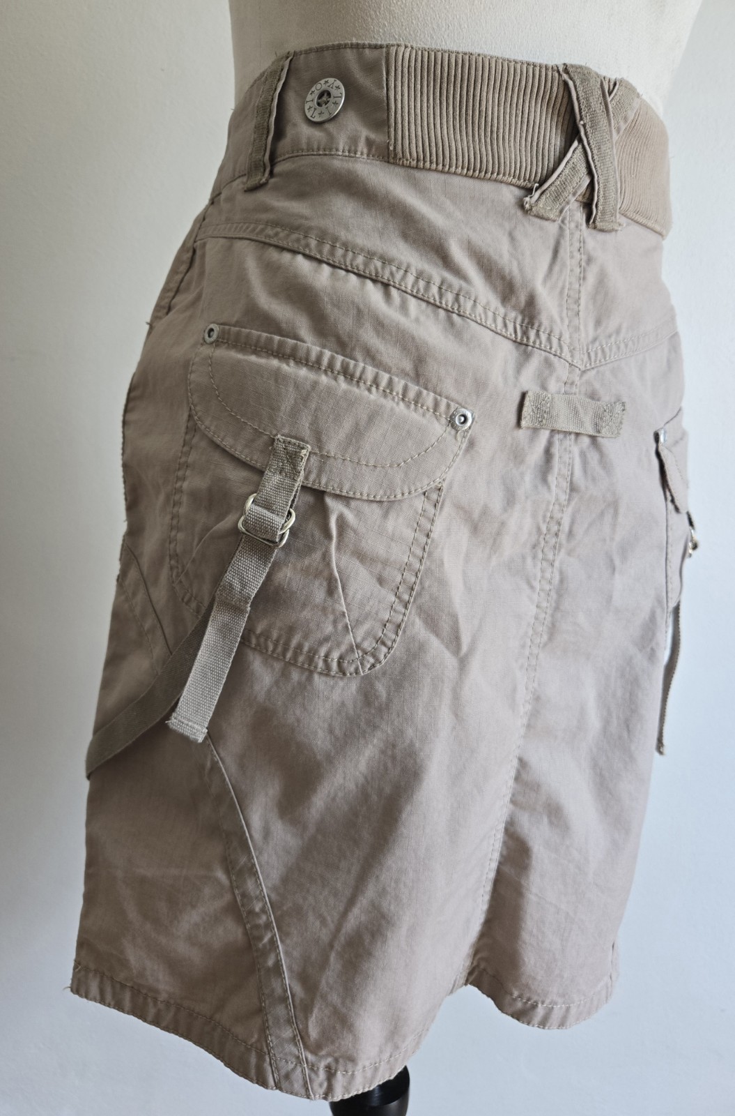2000s Cargo Mini Skirt (M)