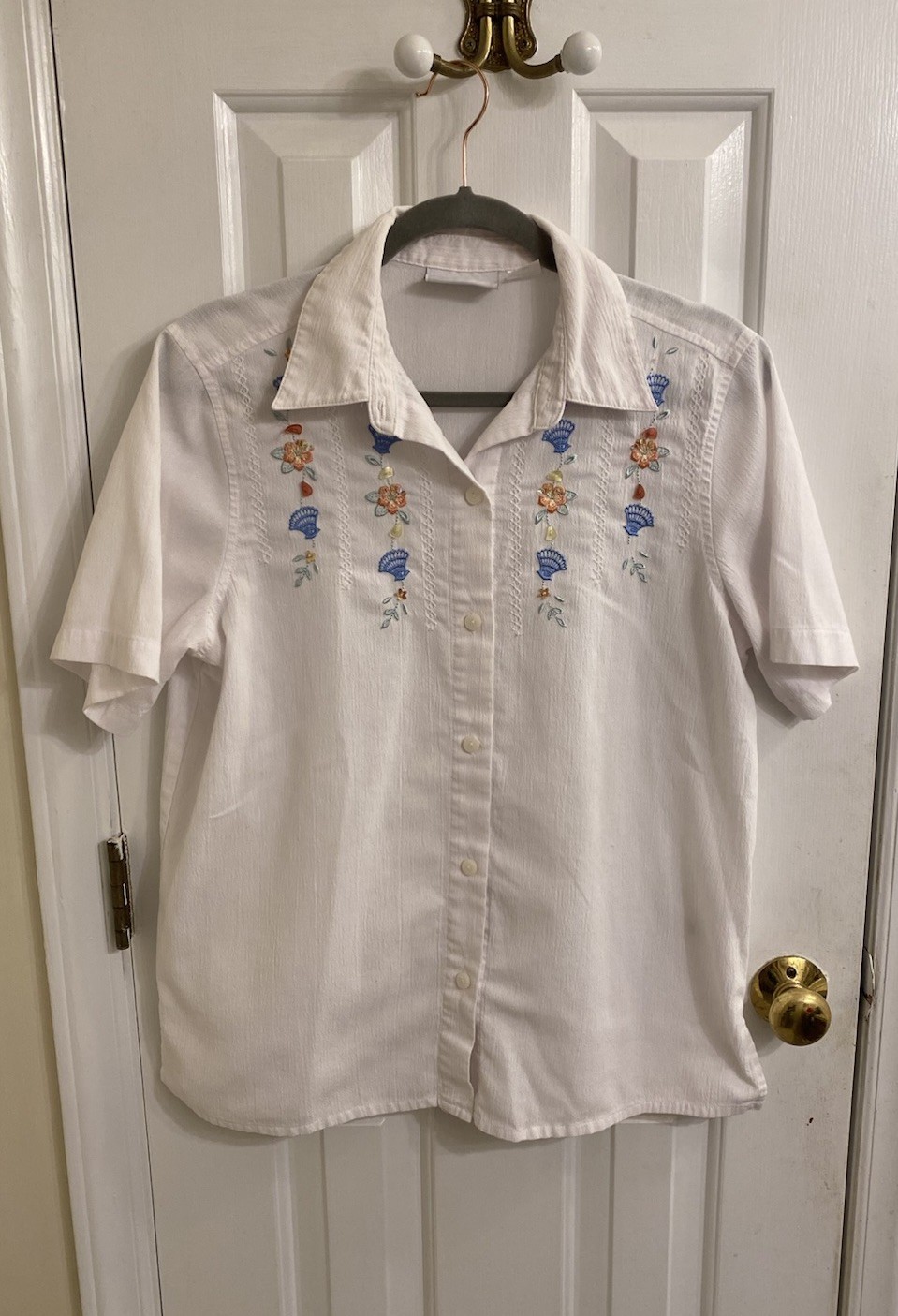 VINTAGE COTTAGECORE DELICATE EMBROIDERED SHIRT FLORAL FANS EMBROIDERED 8 MEDIUM