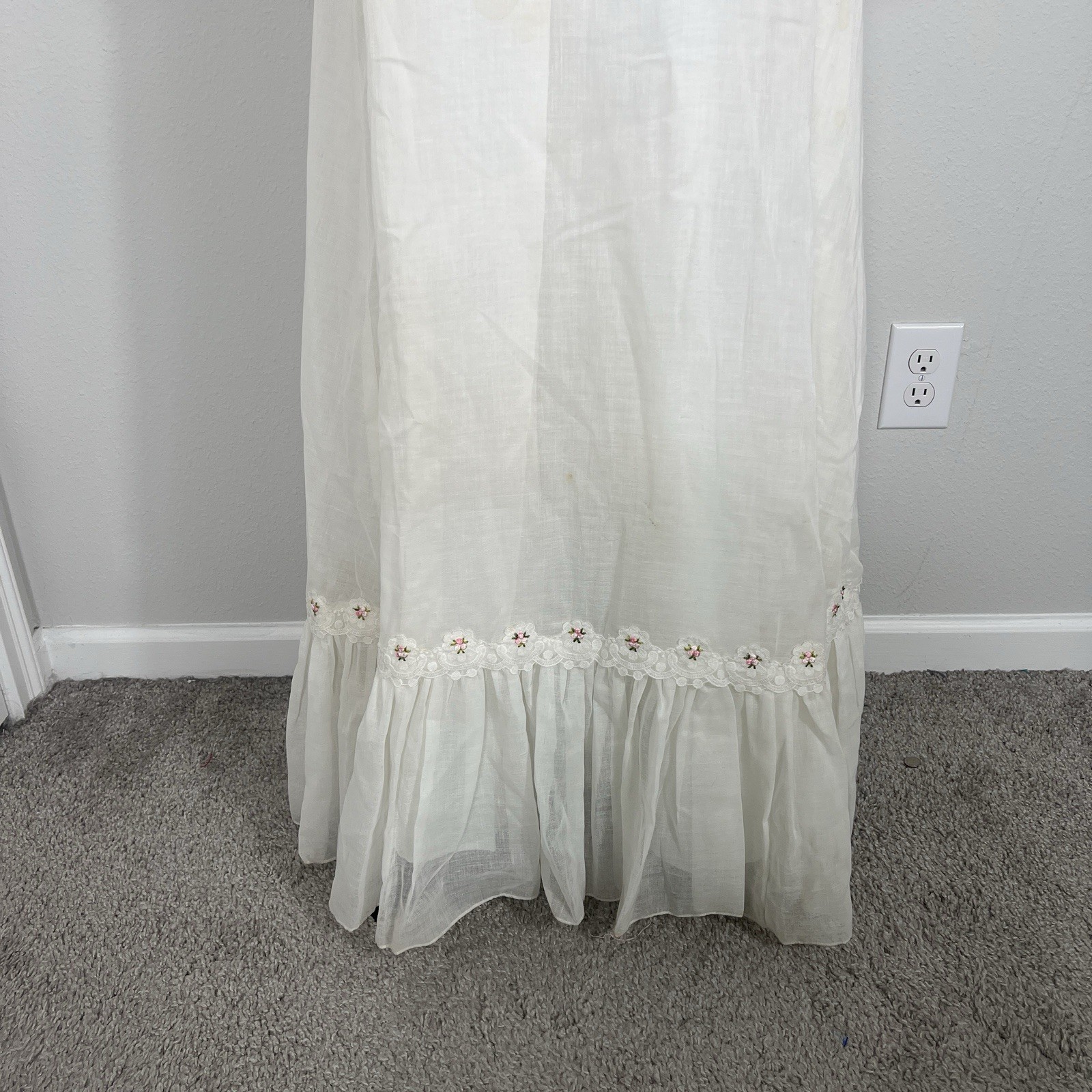 Vintage 1970’s Wedding Dress White Pink Rose Details Prairie Cottage Modest
