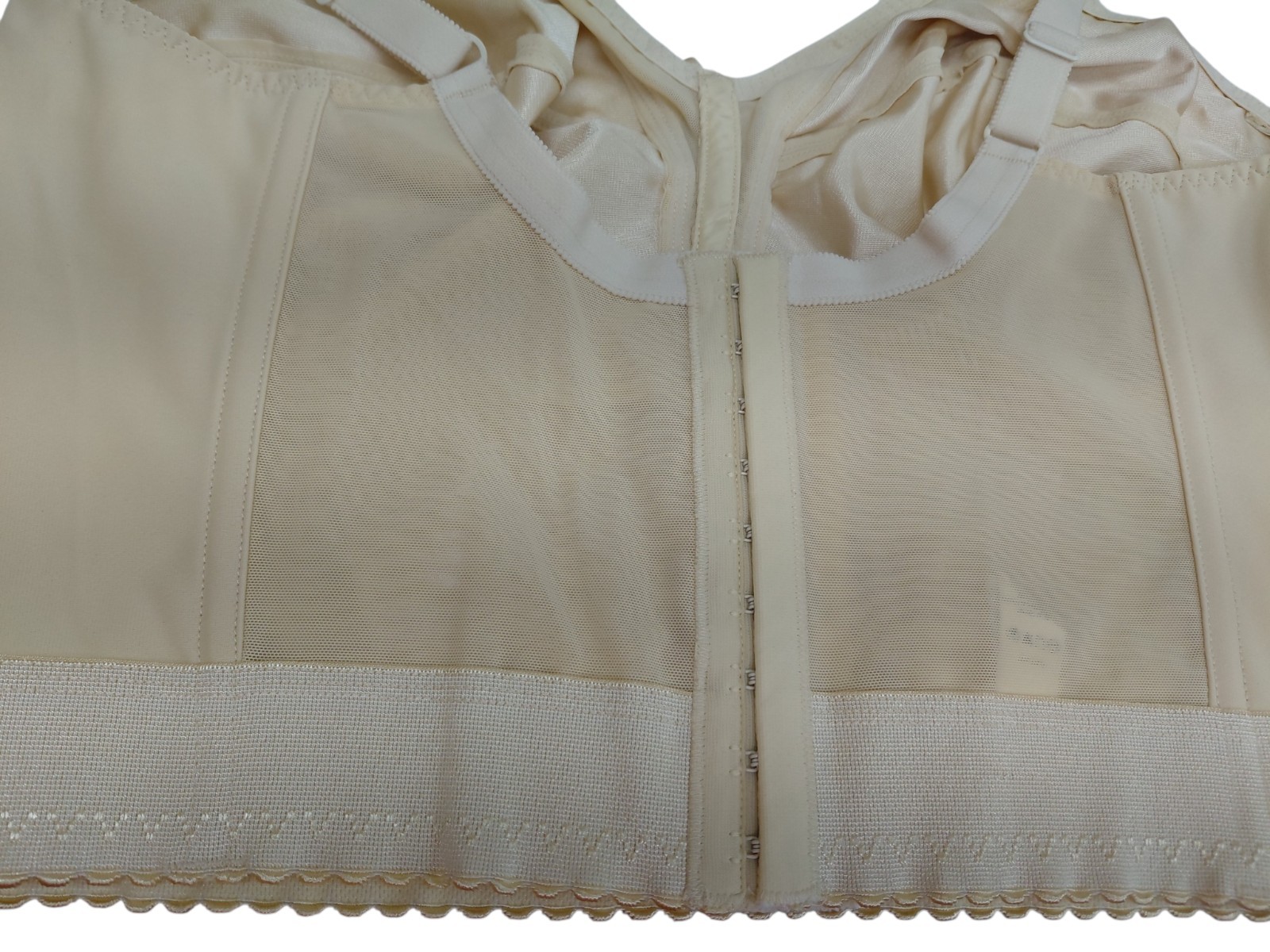 Vintage Crown-nette Longline Bra Size 42D