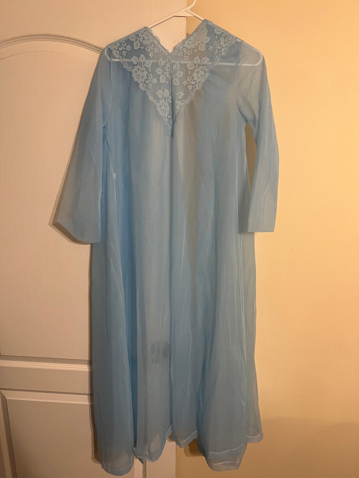 VTG Henson Kickernick Sheer NightGown Peignoir powder blue Lace Sz Med READ