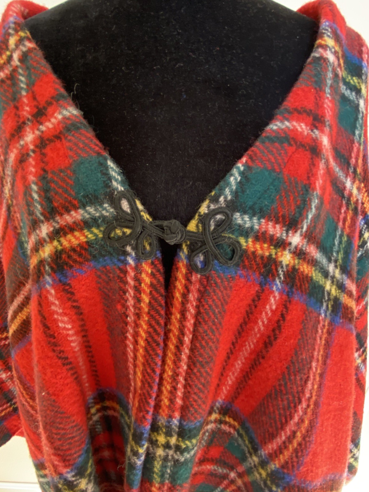 Vintage 50’s Era Wool Tartan/Plaid Shawl Cape Fringed Womens OSFM