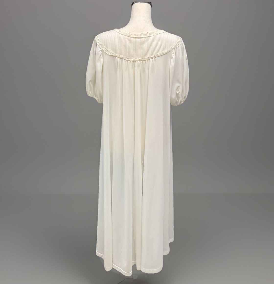 VTG Luxite By Kayser Sheer White Peignoir Duster Robe Women’s Sz 32 Puff Sleeve