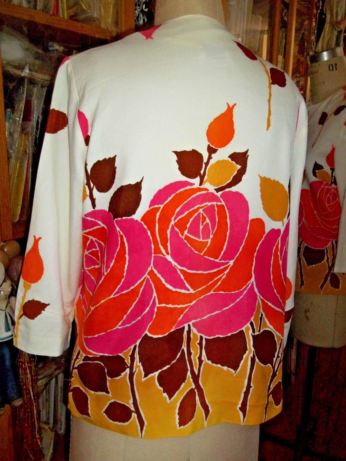 Vintage Jacket / top Lightweight Aladdin 50’s 1960’s Bold Flowers Rose Bud S