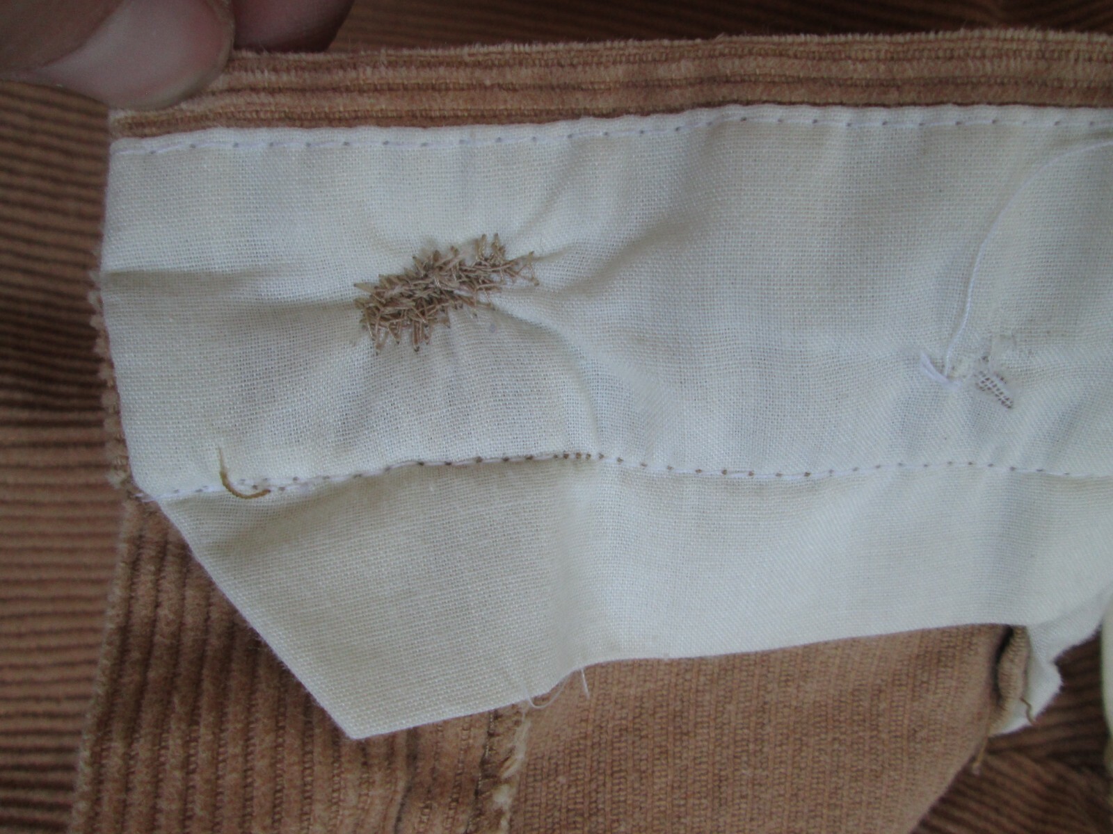 VTG Bugle Boy Onward Cropped Pants Capri 28×19 Pleated Corduroy Khaki Parachute