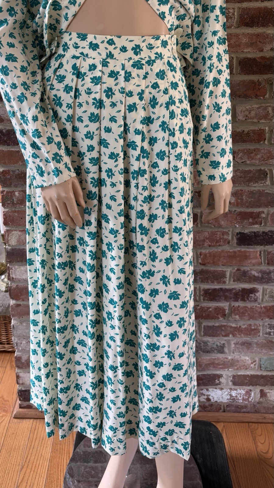 80’s green & white floral matching top and midi skirt