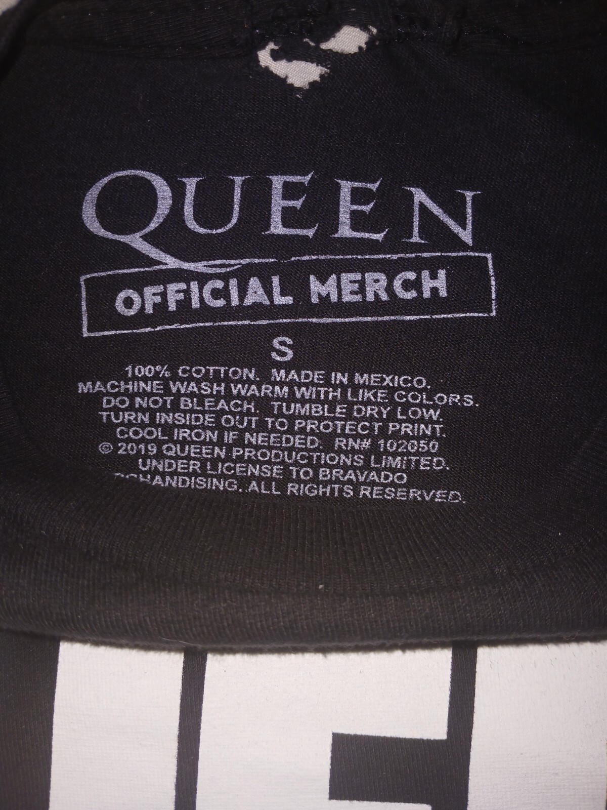 VINTAGE BRAVADO QUEEN OFFICIAL MERCHANDISE Small pre-owned