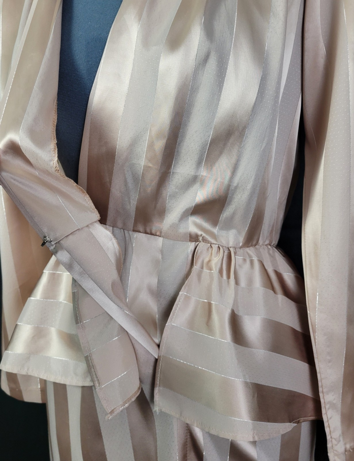 Vintage JCPenney Beige on Beige Striped Blouson Dress w Peplum Size 9/10