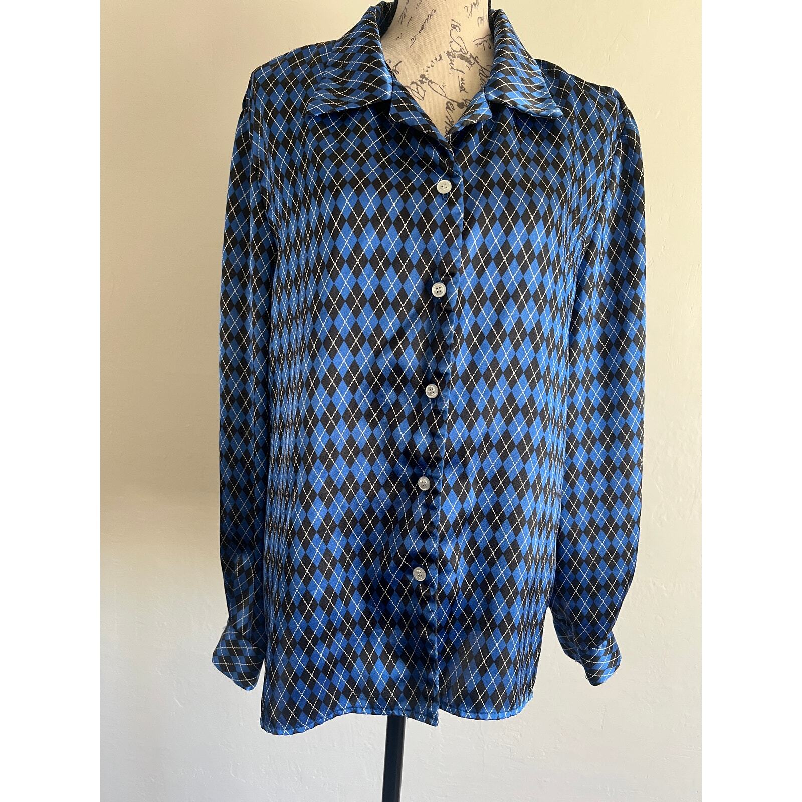 Norton McNaughton Blue and black silky argyle dress shirt