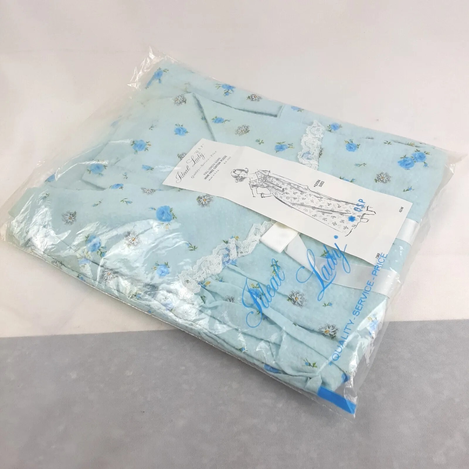 Vintage Women’s Ideal Lady Full Length Gown Pajamas Size 42 (L) Blue Flowers