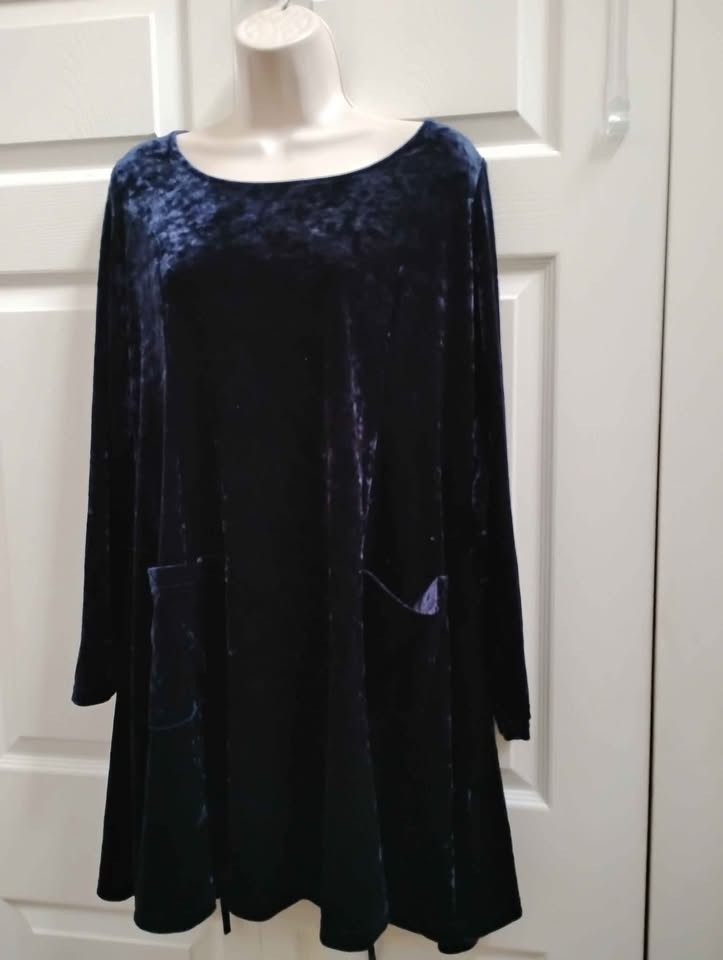 MODA INT’L Women’s Large A-Line Dress Blue Crush Velvet Long Sleeves Pockets VTG