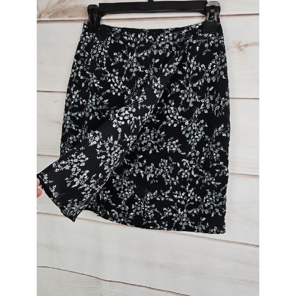 Vintage TR Bentley Black Ditsy Floral Mini Skirt Tulip Hem Women’s 4 XS