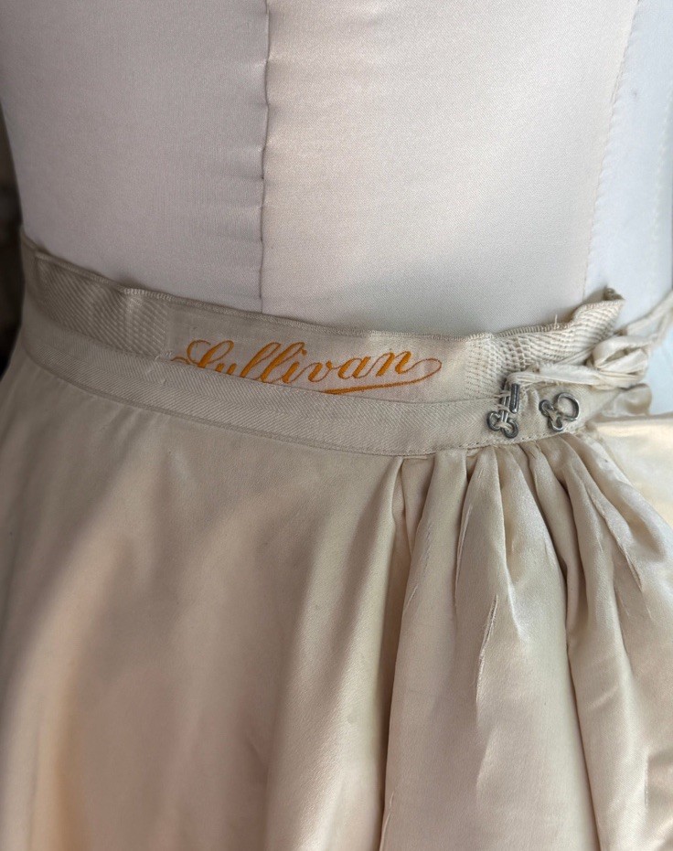 Beautiful Antique Victorian Silk Wedding Dress Bodice, Lace Veil, Shoes Set Rare