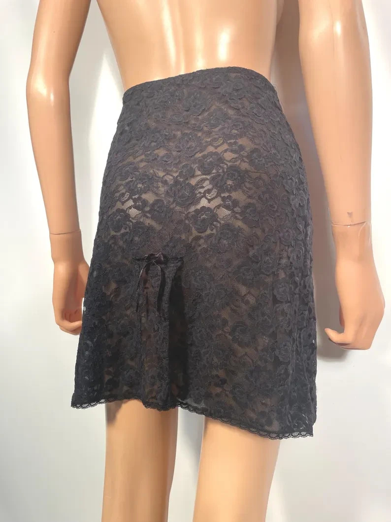 Vintage 60’s Black Lace Half Slip Made In Hollywood USA Size M