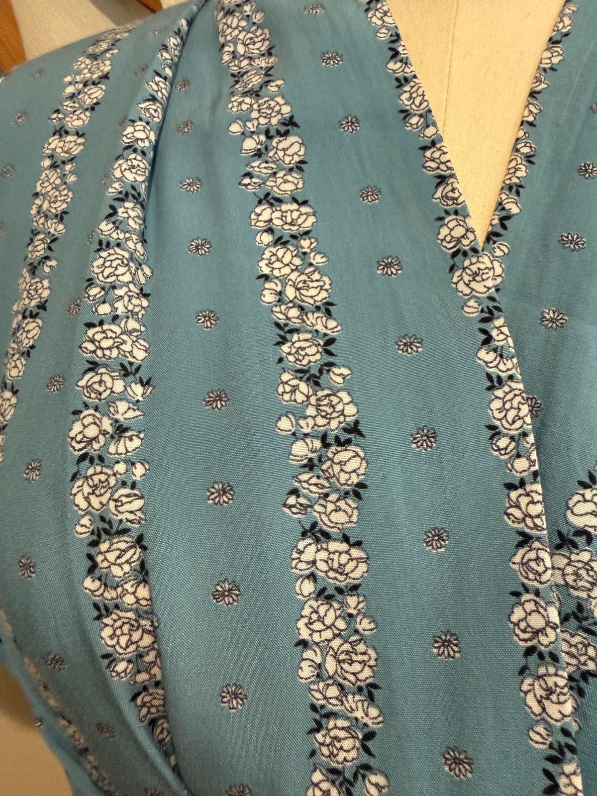 1940s Blue Floral Spring Day Dress Volup