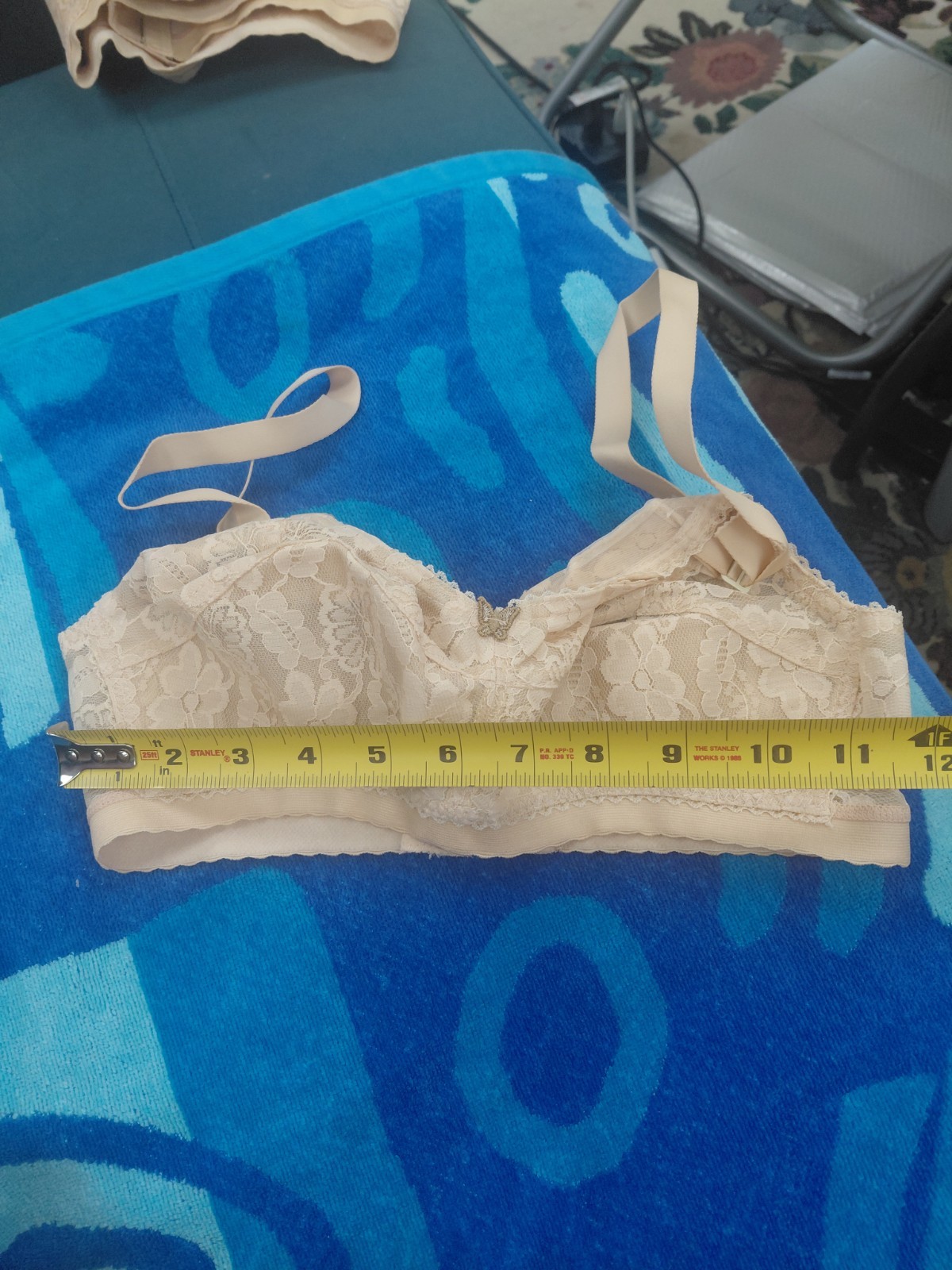 Vintage Lady Cameo Lingerie Bra Size 30DD