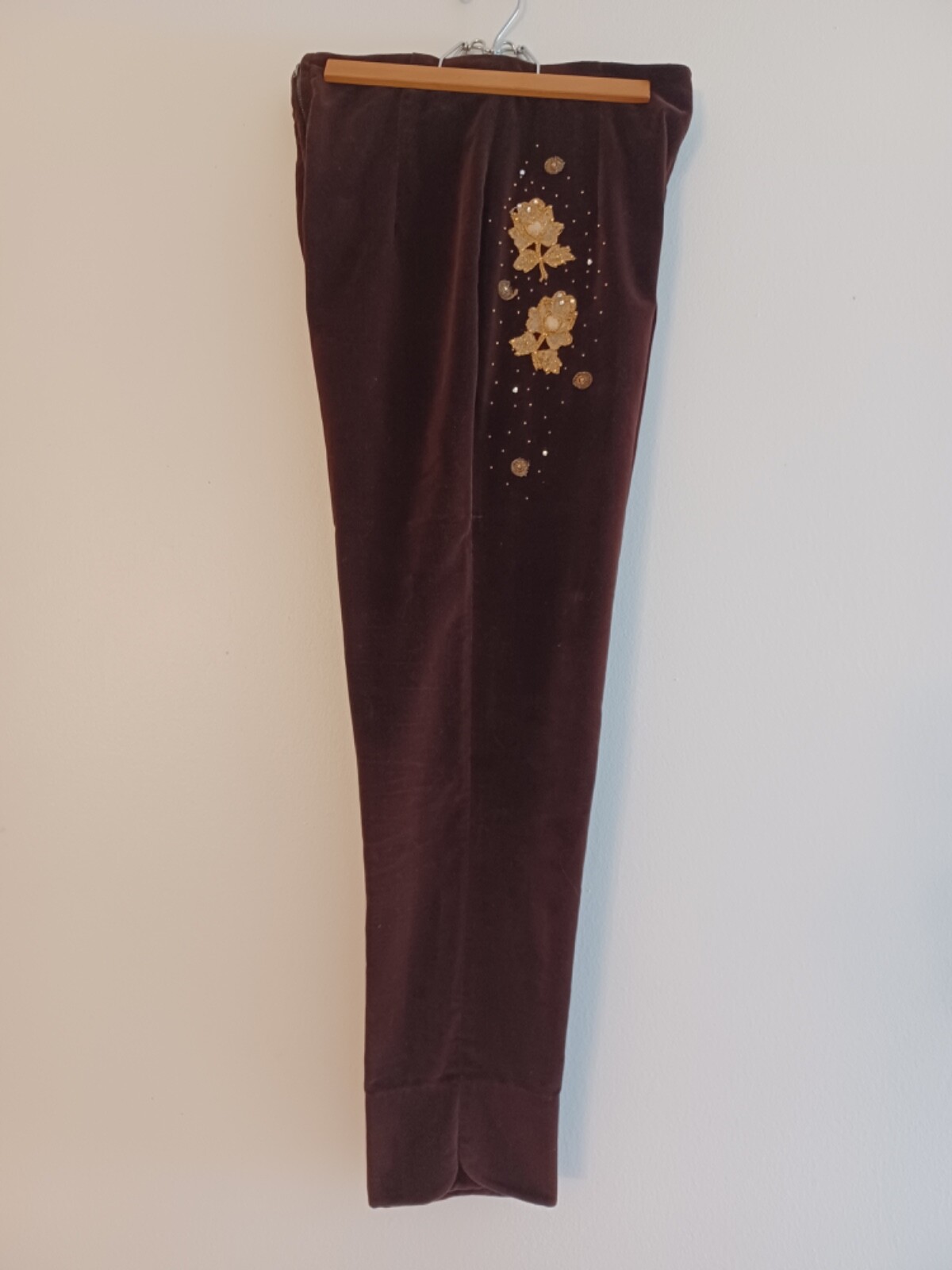 Vintage 60s Malbe Original 2 Pc Size 12 Appliqué Shirt and Slim Ankle Pant Suit