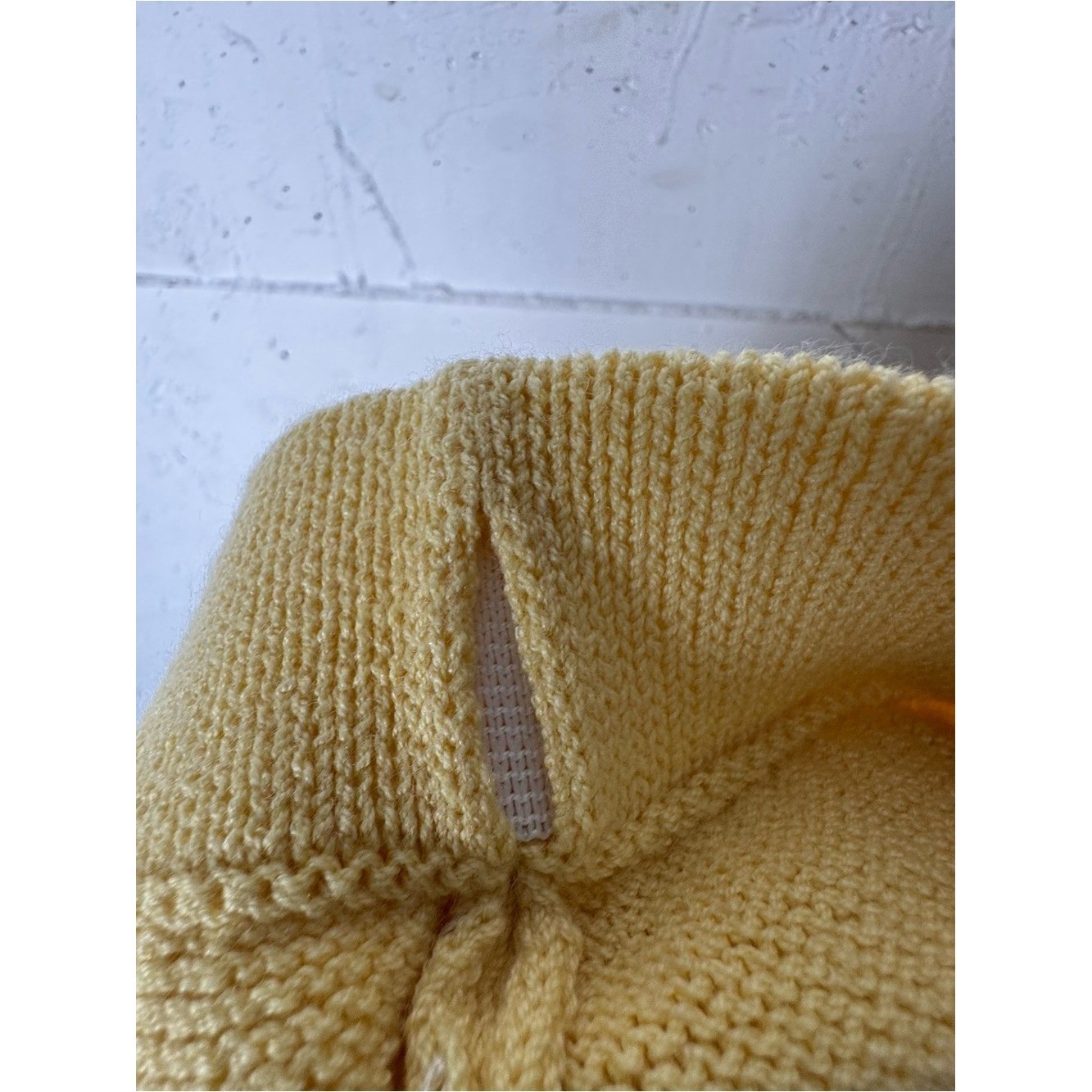 St. John Collection classic Sweater Skirt Size 6 Santana knit Light Yellow HTF