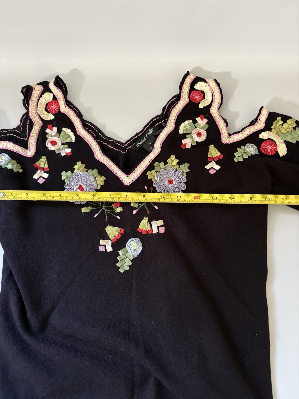Dolce Cabo Y2K Sweater Black Embroidered Floral Cold Shoulder Women’s Large