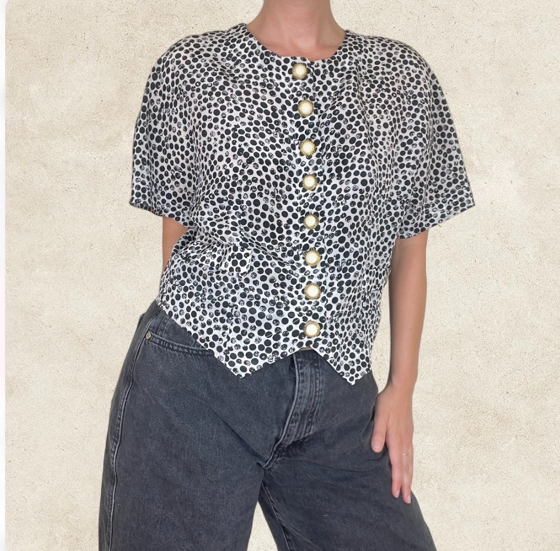 Vintage 80s Women’s Black White Gold Polka Dot Button Up Crop Blouse Retro Chic