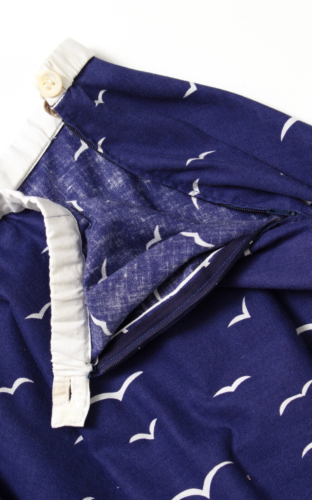Vintage 1970s does 1950s Sailboat Birds Novelty Border Print Cotton Circle Skirt