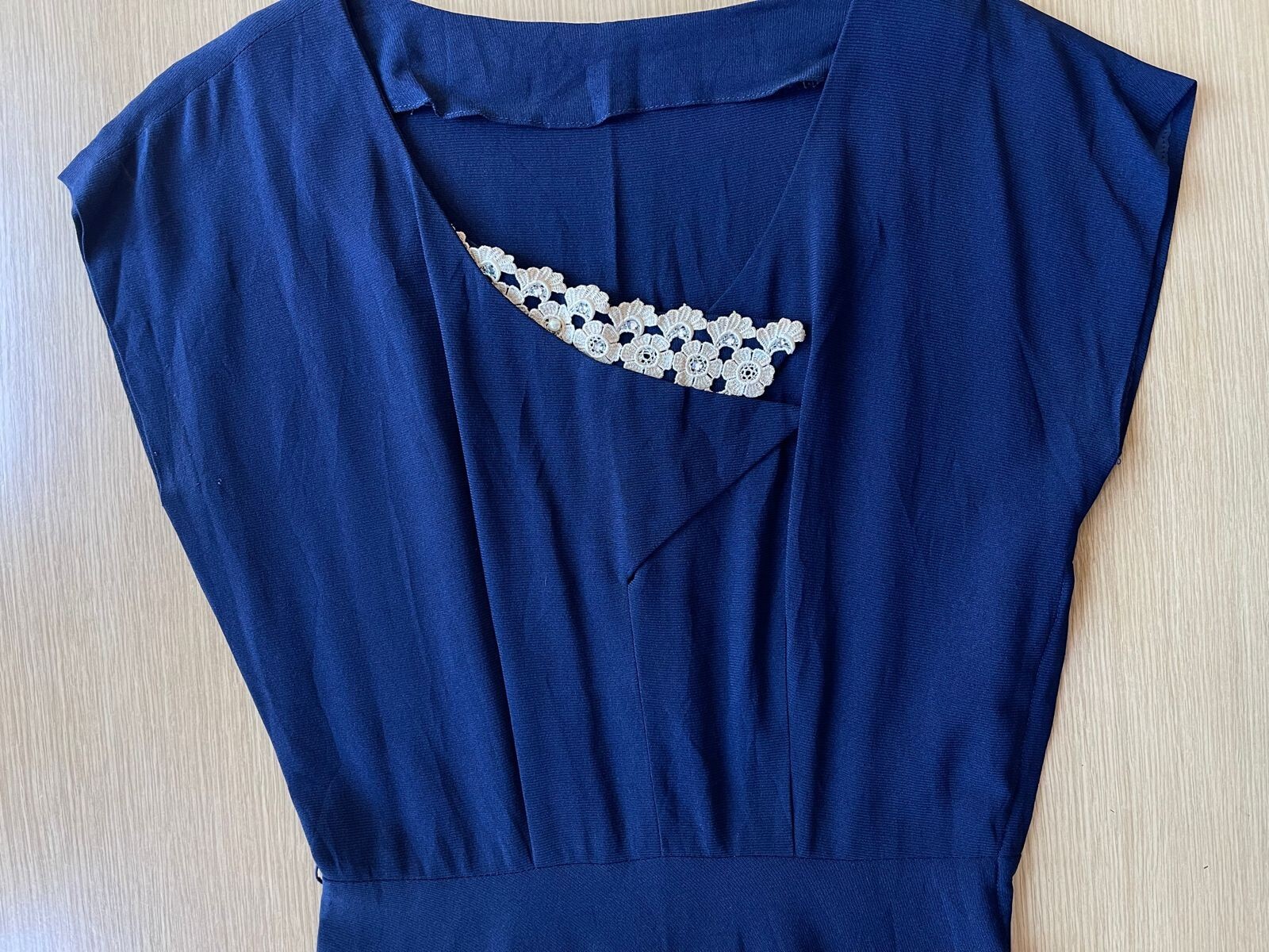 40’s 50’s Navy-Blue Rayon Lace-Beaded Collar Dress Lady Petite Size S/M