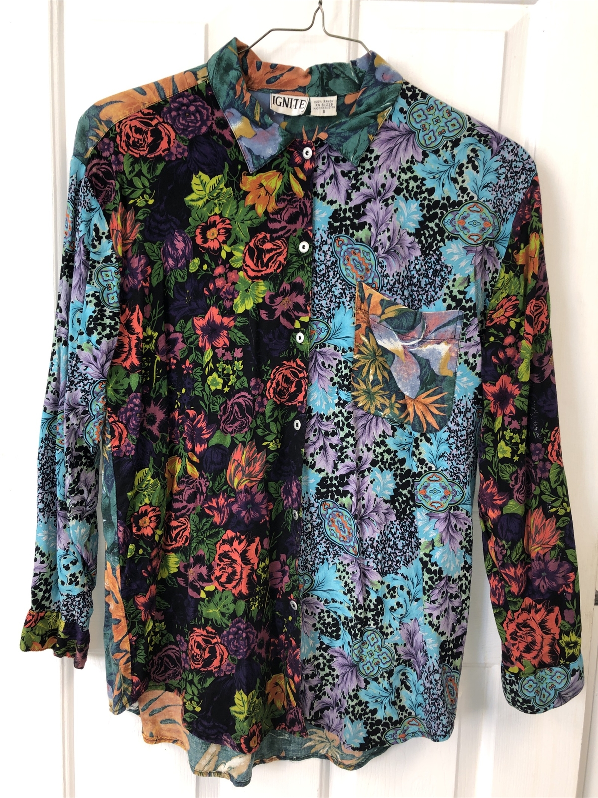 vintage floral IGNITE women’s blouse psychedelic Hippie Chick￼ Size S￼ (N-2)