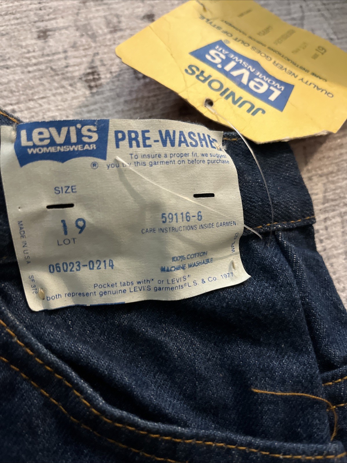 NOS VTG Women’s 70s Levi’s Denim California Straights Jeans 1970s 26 Orange Tab