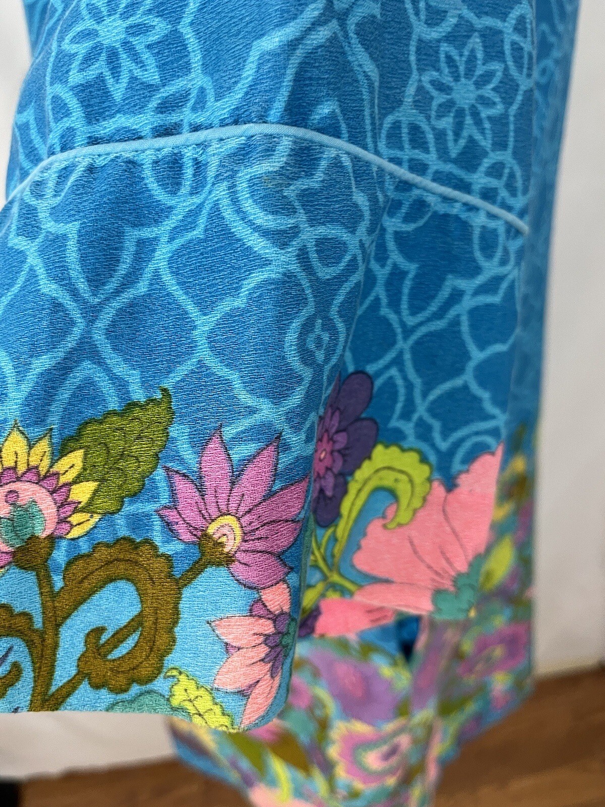 60s Lorraine Robe Barkcloth M Bright Colorful Floral Flaws READ Description Mod
