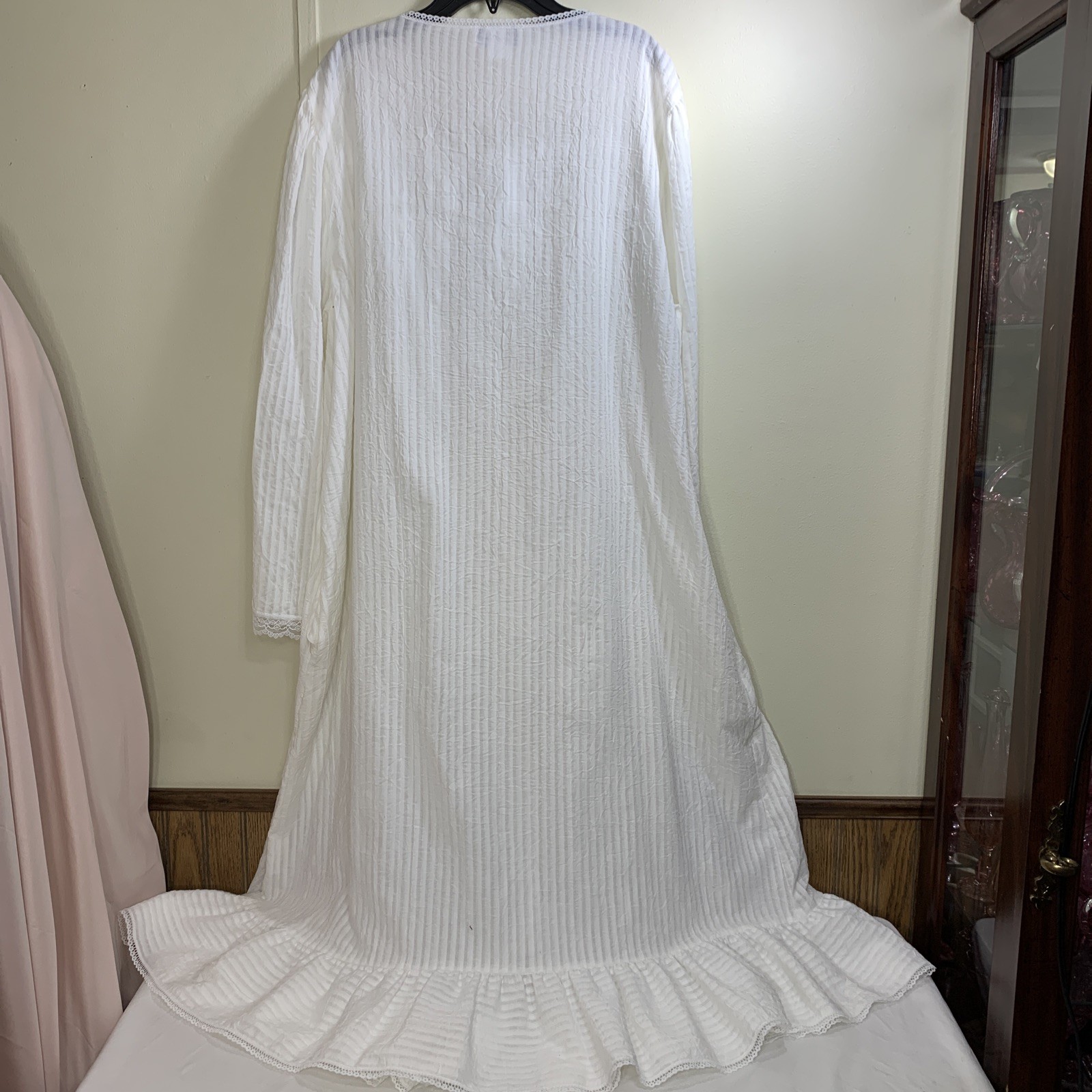 Vintage Willow Creek White Lace Dress Gown Robe Large Cottagecore Prairie Ruffle
