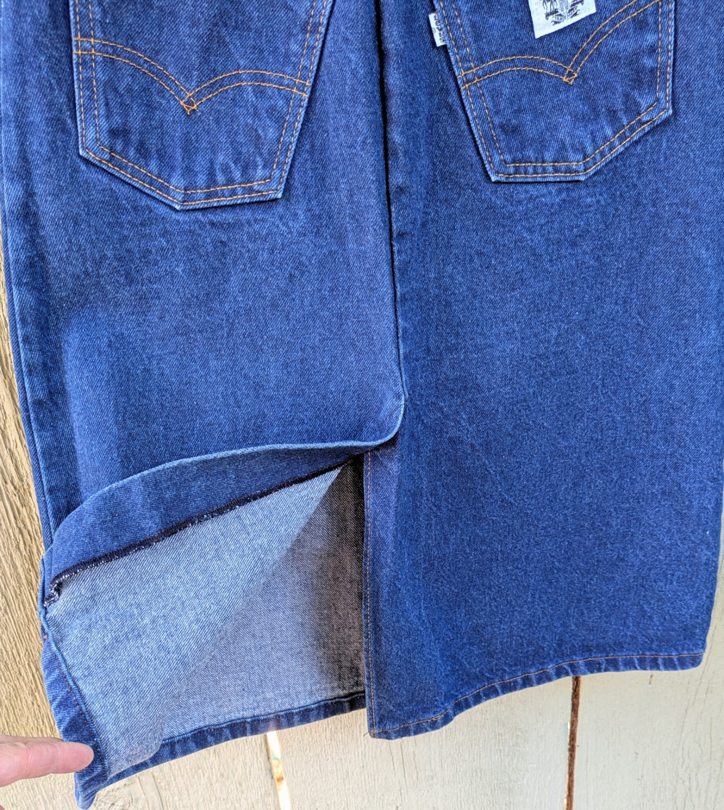 Vintage 1986 Levi’s White Label Dark Denim Skirt Made in USA 26” Waist