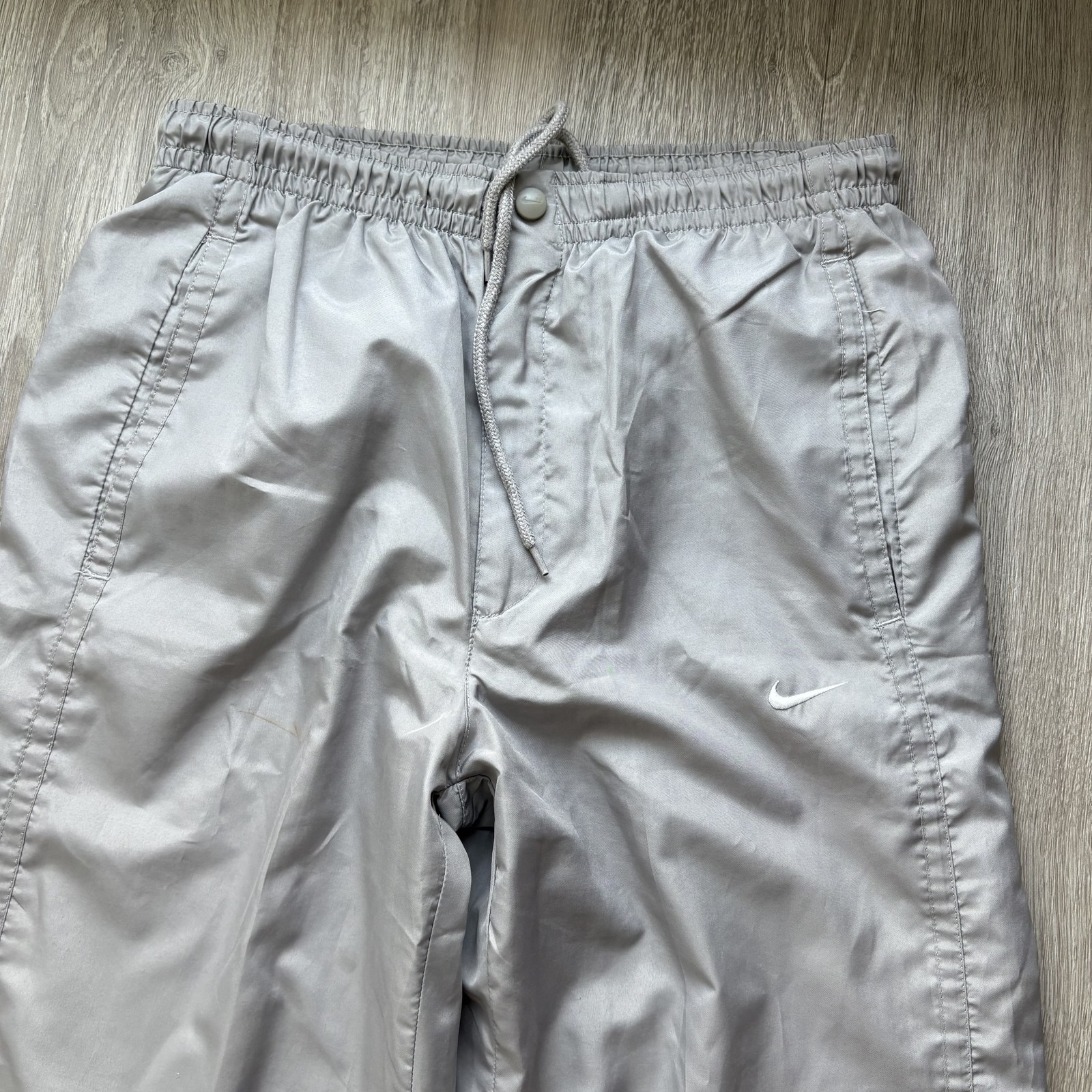 Nike Women’s Track Pants Grey Baggy Y2K Vintage Mesh Lined Ankle Zip Size S
