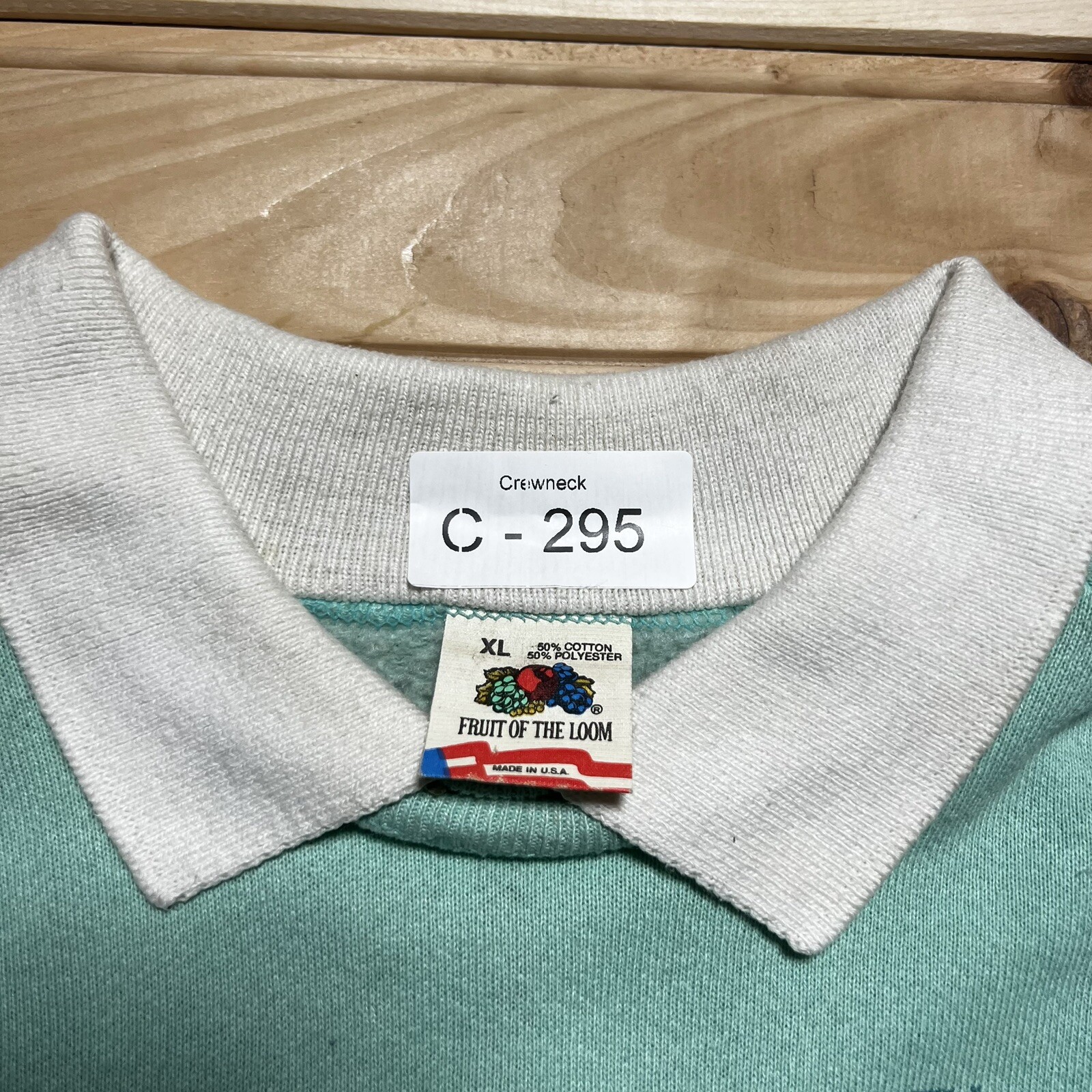 Vintage 80s Granny Core Rain And Shine Make Rainbow Needlepoint Sweatshirt – XL