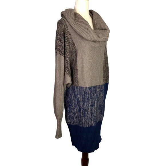 VINTAGE BCBGMaxAzria colorblock sweater dress batwing sleeves brown blue Med